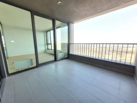 Kiracısız İncek Loft Satılık  5.5+1  Göl Manzaralı 20.Kat Daire