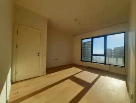 Boş Krediye Uygun İncek Loft Satılık  3+1 Dubleks Peyzaj Manzaralı 1.Kat Daire