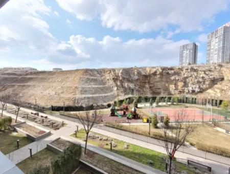 Boş Krediye Uygun İncek Loft Satılık  2+1 Dubleks Şehir Manzaralı 2.Kat Daire