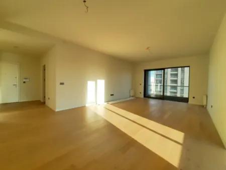 Beytepe İncek Bulvar Loft Satılık 3+1 130 M² 17.Kat Bulvar Manzaralı Daire
