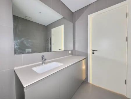 Boş Faturalı İncek Loft Satılık  2+1 Bahçe Dubleks Şehir Manzaralı Daire