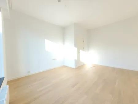 Boş Faturalı İncek Loft Satılık  2+1 Bahçe Dubleks Şehir Manzaralı Daire
