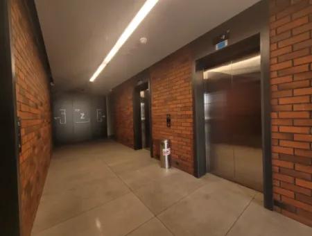 Vatandaşlığa Uygun Beytepe İncek Bulvar Loft Satılık 4+1 17.Kat Park Manzaralı Güney Cephe  Daire